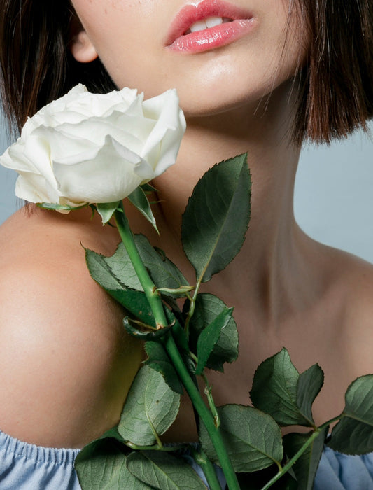 Οι Ιδιότητες του Τριαντάφυλλου και η Σειρά Rosentau by Annemarie Borlind