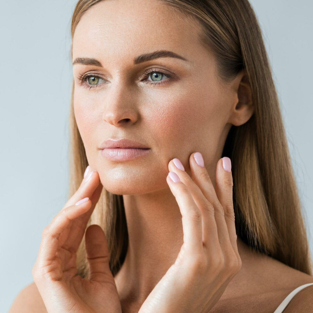 11 τρόποι με τους οποίους μπορούμε να καθυστερήσουμε τη πρόωρη γήρανσης του δέρματος.